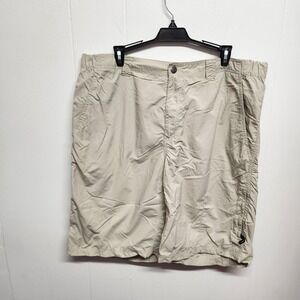 Columbia Shorts Mens 40W 12 Inseam‎ Khaki Omni-Shade Nylon Hiking Zip Pocket UPF